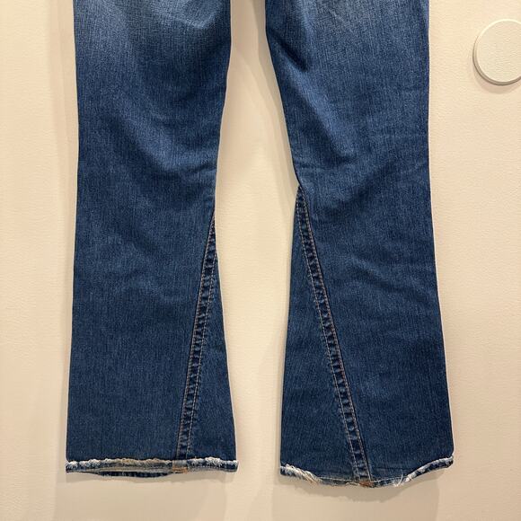 True Religion Joey Distressed Low-Rise Flare Jeans Size 29 Dark Wash Blue Y2K - Picture 7 of 11